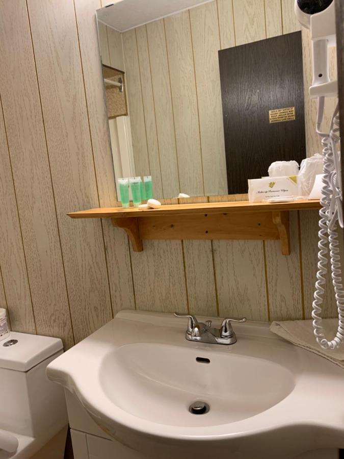 Green View Motel And Rv Park Greenwood Екстериор снимка